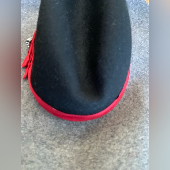 Juicy Couture wool hat embellished hat red black gray 100% wool womens - Picture 3 of 8